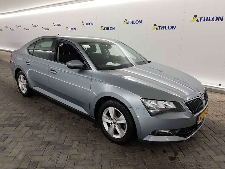 Photo 2 VIN: TMBAA9NP1H7507990 - SKODA SUPERB 