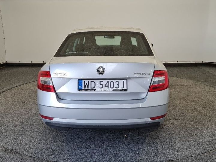 Photo 13 VIN: TMBAC7NE9J0062765 - SKODA OCTAVIA 