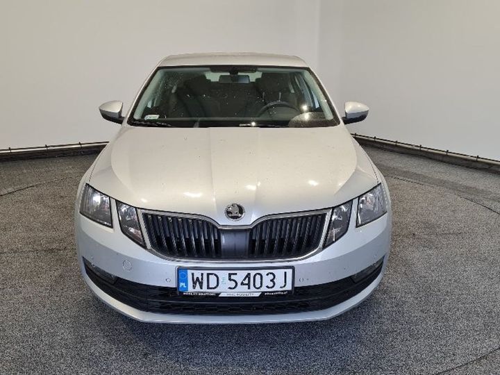 Photo 8 VIN: TMBAC7NE9J0062765 - SKODA OCTAVIA 