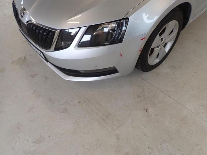 Photo 28 VIN: TMBAC9NE2J0354723 - SKODA OCTAVIA HATCHBACK 