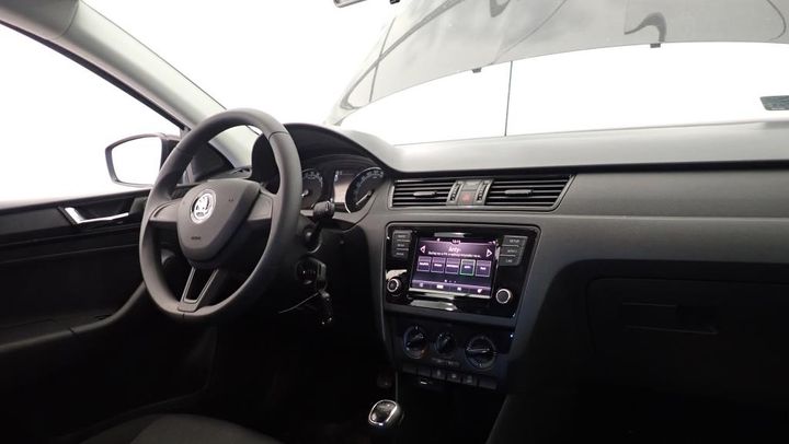 Photo 11 VIN: TMBAF6NH8J4545488 - SKODA RAPID 