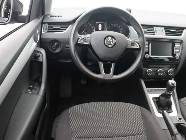 Photo 9 VIN: TMBAF7NE9H0121444 - SKODA OCTAVIA 