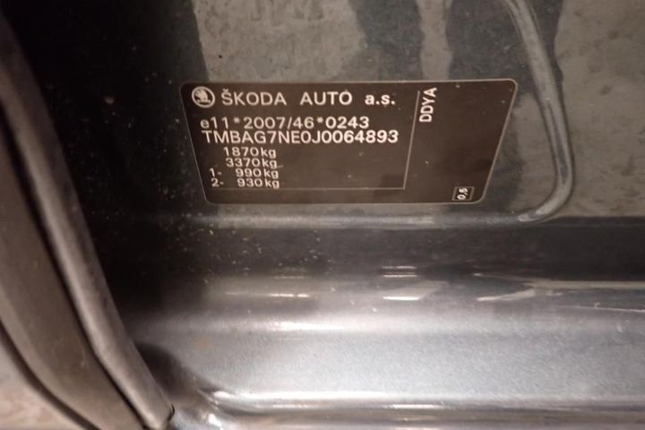 Photo 8 VIN: TMBAG7NE0J0064893 - SKODA OCTAVIA 