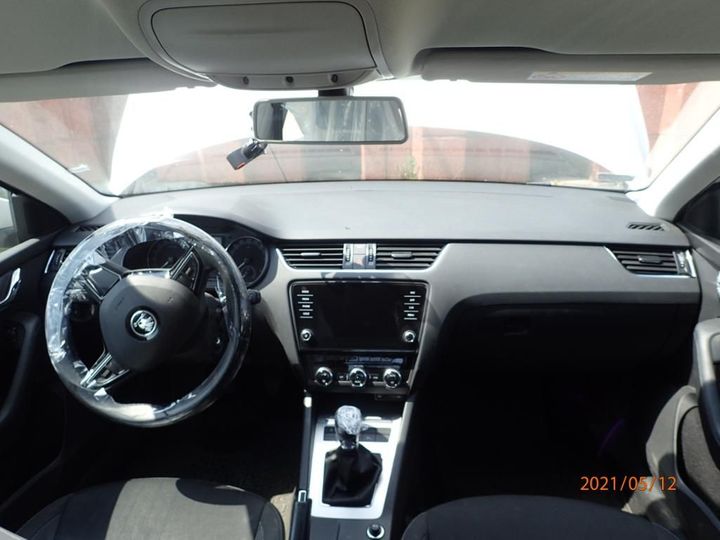 Photo 5 VIN: TMBAG7NE1J0112935 - SKODA OCTAVIA 