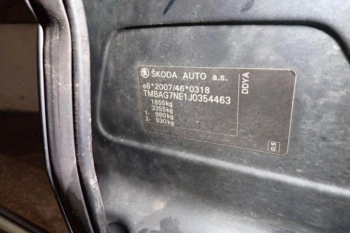 Photo 19 VIN: TMBAG7NE1J0354463 - SKODA OCTAVIA 