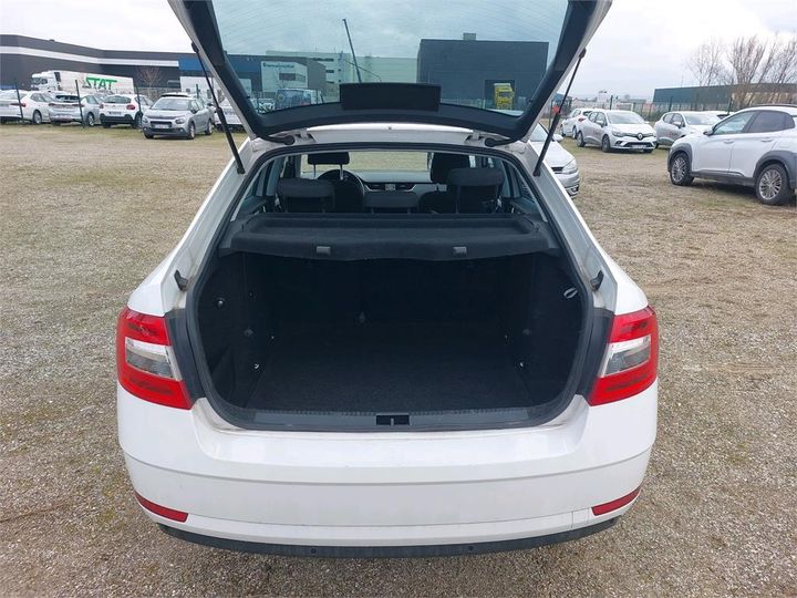 Photo 4 VIN: TMBAG7NE3K0114509 - SKODA OCTAVIA 