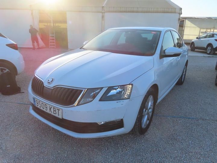 Photo 0 VIN: TMBAG7NE6J0104300 - SKODA OCTAVIA 