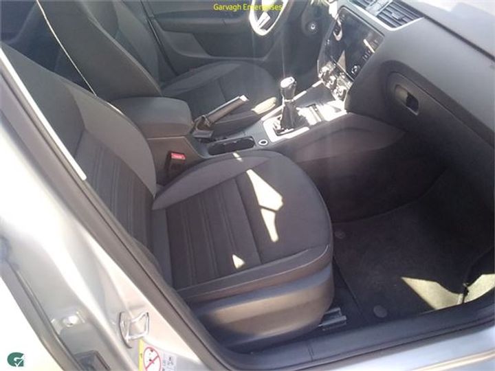 Photo 21 VIN: TMBAG7NE7J0151867 - SKODA OCTAVIA 