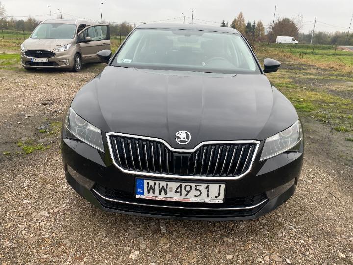 Photo 2 VIN: TMBAG7NP0J7529696 - SKODA SUPERB HATCHBACK 