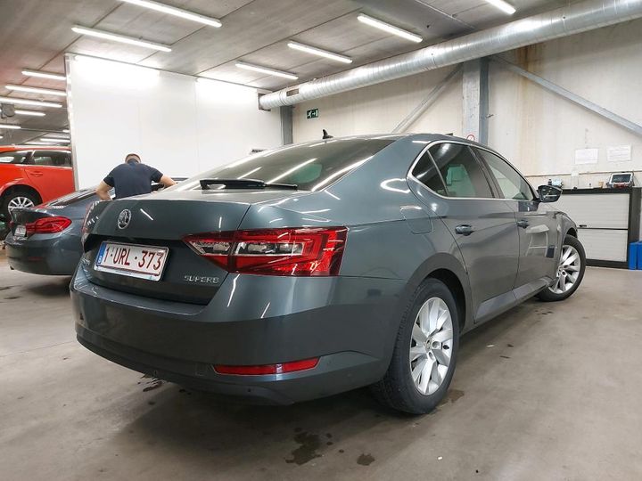 Photo 1 VIN: TMBAG7NP1J7591558 - SKODA SUPERB 