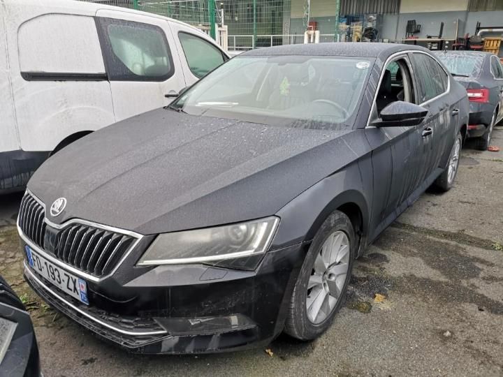 Photo 1 VIN: TMBAG7NP1J7610870 - SKODA SUPERB 