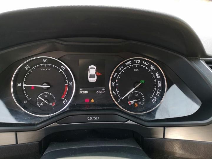 Photo 3 VIN: TMBAG7NP1J7611453 - SKODA SUPERB 