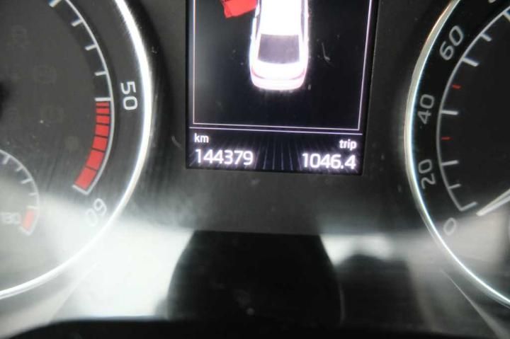 Photo 8 VIN: TMBAG7NP2G7032013 - SKODA SUPERB 