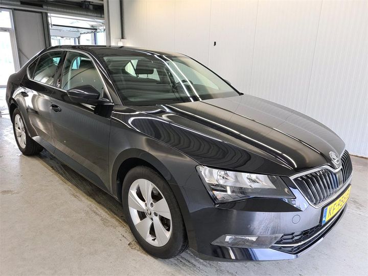 Photo 2 VIN: TMBAG7NP3H7015464 - SKODA SUPERB 