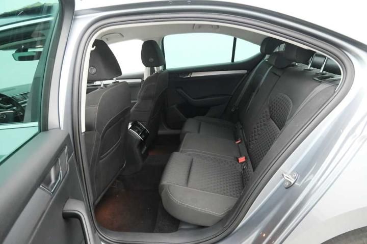 Photo 10 VIN: TMBAG7NP5H7556113 - SKODA SUPERB 