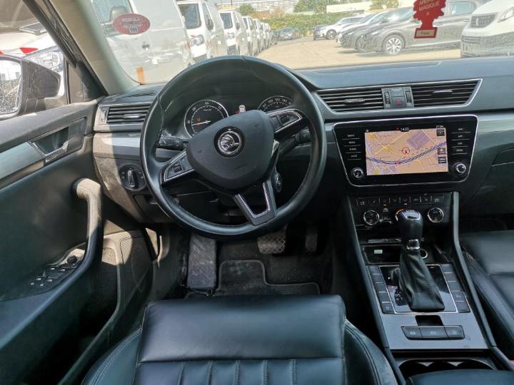 Photo 10 VIN: TMBAG7NP6J7610623 - SKODA SUPERB 