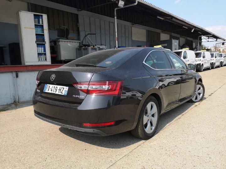 Photo 7 VIN: TMBAG7NP6J7610623 - SKODA SUPERB 