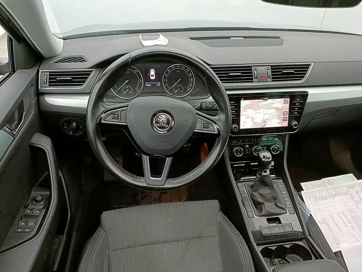 Photo 9 VIN: TMBAG7NP7J7587059 - SKODA SUPERB 