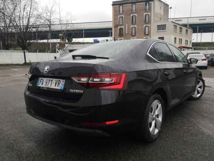 Photo 21 VIN: TMBAG7NP7J7610727 - SKODA SUPERB 