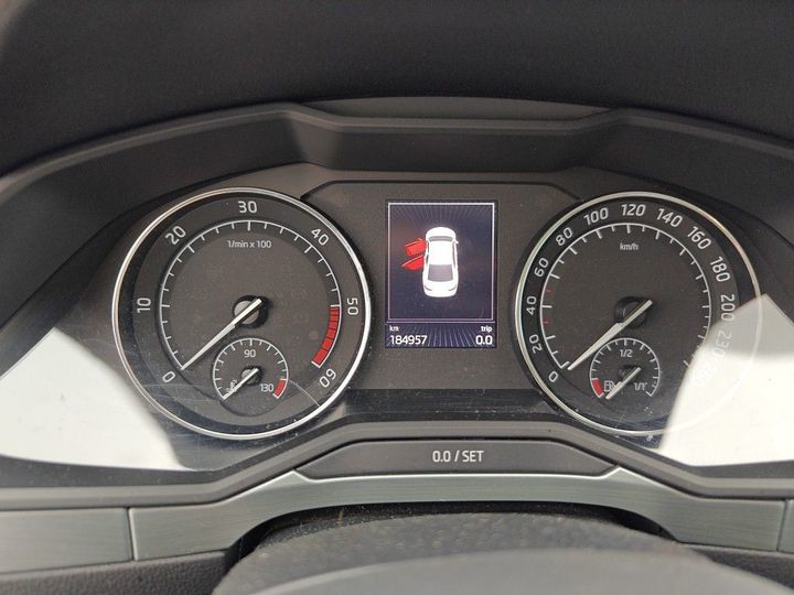 Photo 5 VIN: TMBAG7NP8H7039100 - SKODA SUPERB 