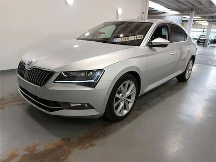 Photo 1 VIN: TMBAG7NP9J7559327 - SKODA SUPERB 