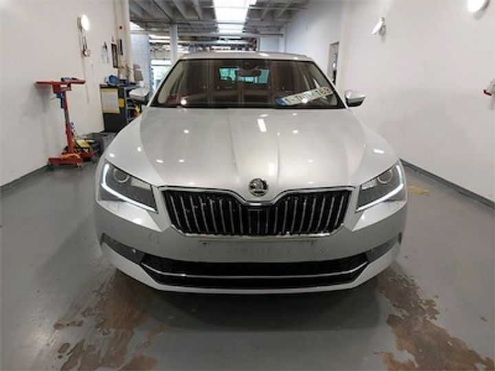 Photo 5 VIN: TMBAG7NP9J7559327 - SKODA SUPERB 