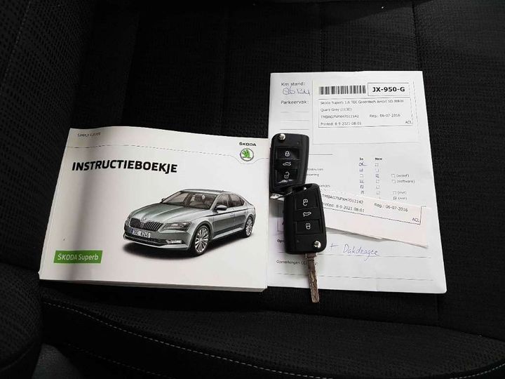 Photo 16 VIN: TMBAG7NPXH7012142 - SKODA SUPERB 