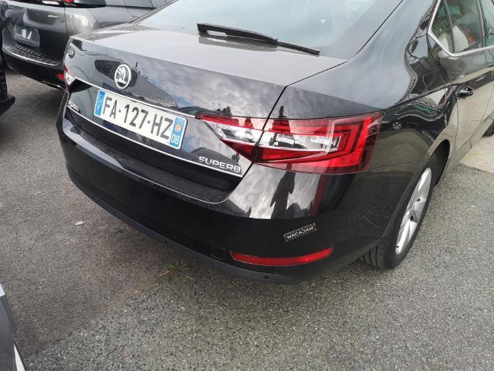 Photo 27 VIN: TMBAG7NPXJ7611399 - SKODA SUPERB 