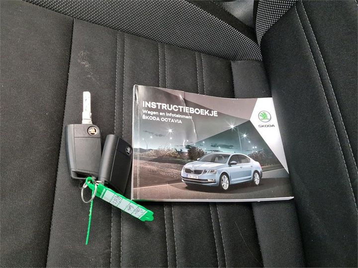 Photo 4 VIN: TMBAG9NE5J0177895 - SKODA OCTAVIA 