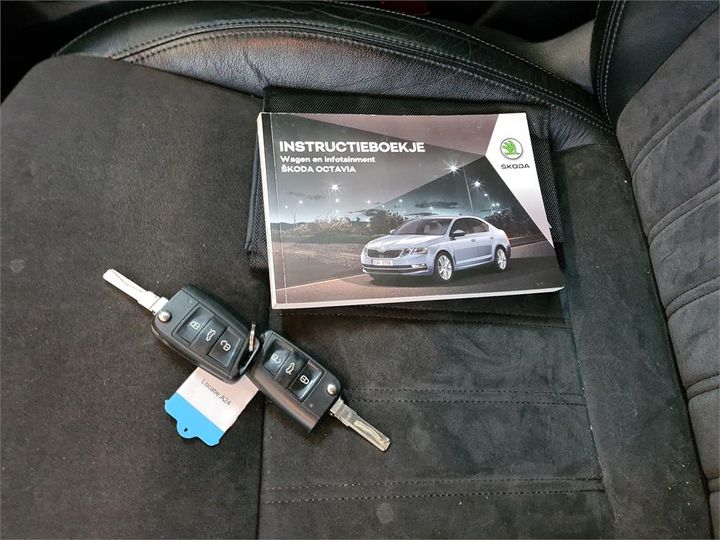 Photo 14 VIN: TMBAG9NE6J0079488 - SKODA OCTAVIA 