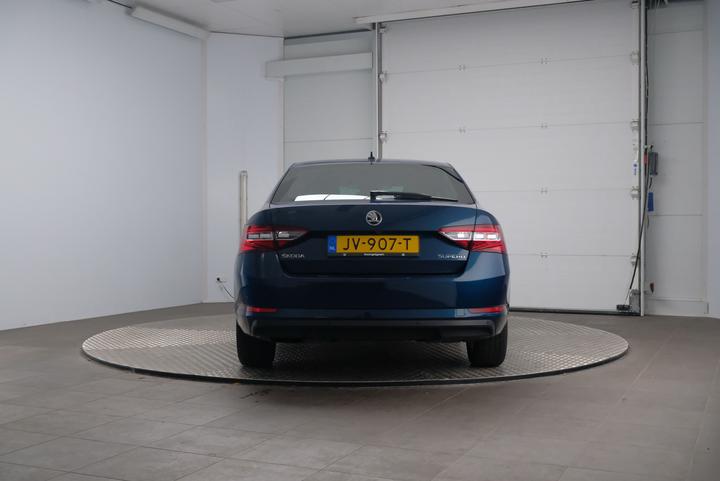 Photo 4 VIN: TMBAG9NP0H7010167 - SKODA SUPERB 