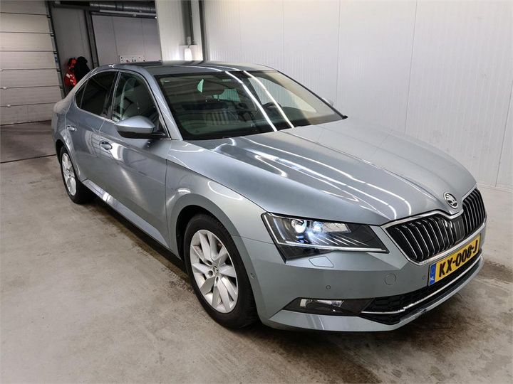 Photo 2 VIN: TMBAG9NP0H7041869 - SKODA SUPERB 