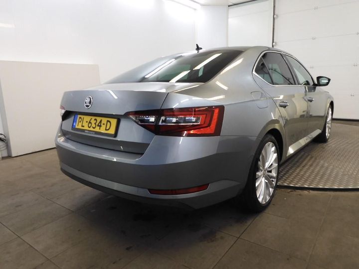 Photo 2 VIN: TMBAG9NP0H7537982 - SKODA SUPERB 