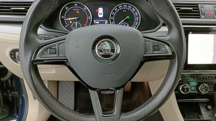 Photo 25 VIN: TMBAG9NP1J7604336 - SKODA SUPERB 