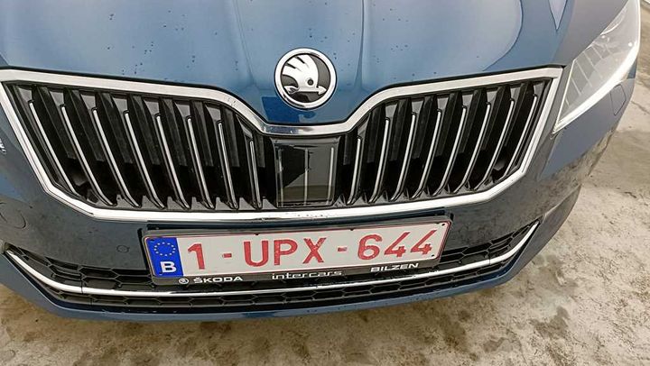 Photo 5 VIN: TMBAG9NP1J7604336 - SKODA SUPERB 