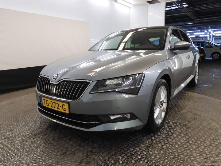 Photo 1 VIN: TMBAG9NP2J7597803 - SKODA SUPERB 