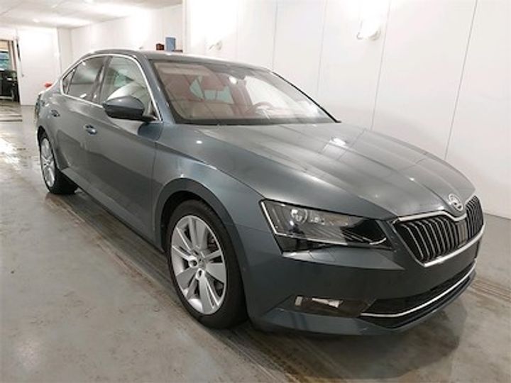 Photo 2 VIN: TMBAG9NP3H7017999 - SKODA SUPERB 