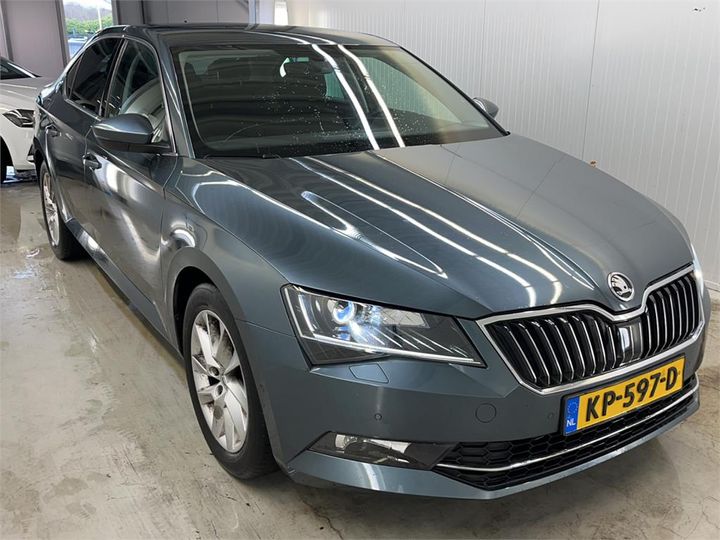 Photo 2 VIN: TMBAG9NP3H7027576 - SKODA SUPERB 