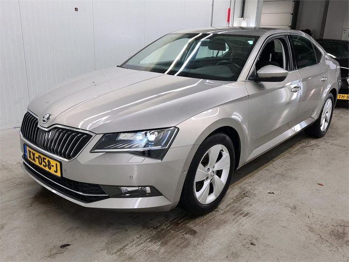 Photo 0 VIN: TMBAG9NP3H7043275 - SKODA SUPERB 