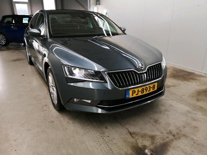 Photo 2 VIN: TMBAG9NP3H7505463 - SKODA SUPERB 