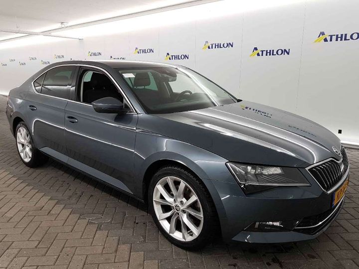 Photo 2 VIN: TMBAG9NP4H7015596 - SKODA SUPERB 