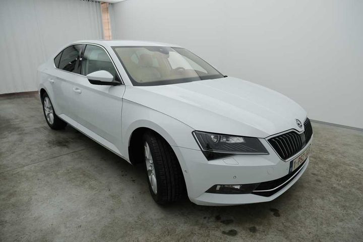 Photo 8 VIN: TMBAG9NP4H7025982 - SKODA SUPERB 