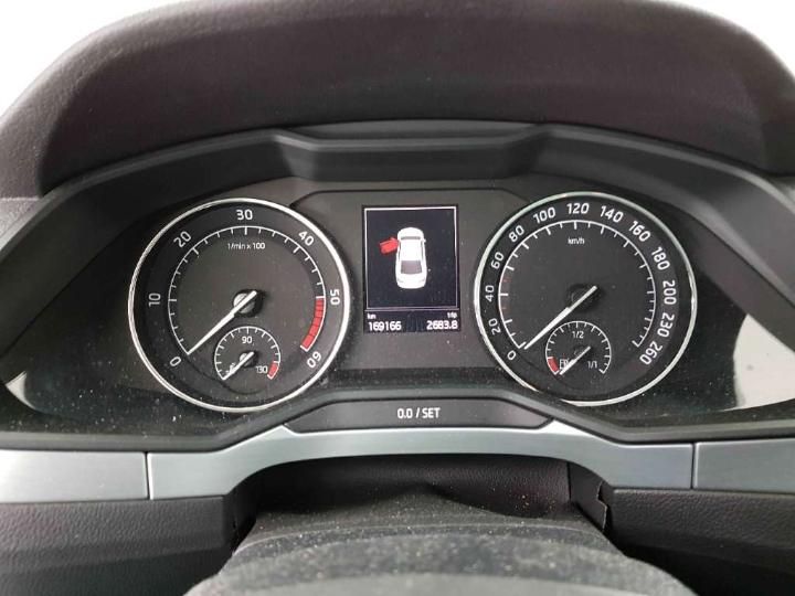 Photo 8 VIN: TMBAG9NP4H7550959 - SKODA SUPERB 