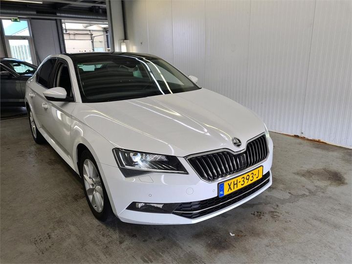 Photo 2 VIN: TMBAG9NP4J7589833 - SKODA SUPERB 