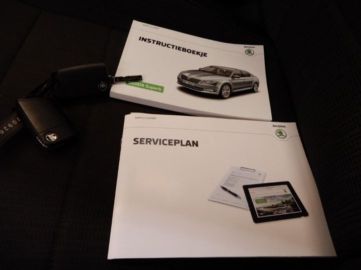 Photo 10 VIN: TMBAG9NP5G7092668 - SKODA SUPERB 