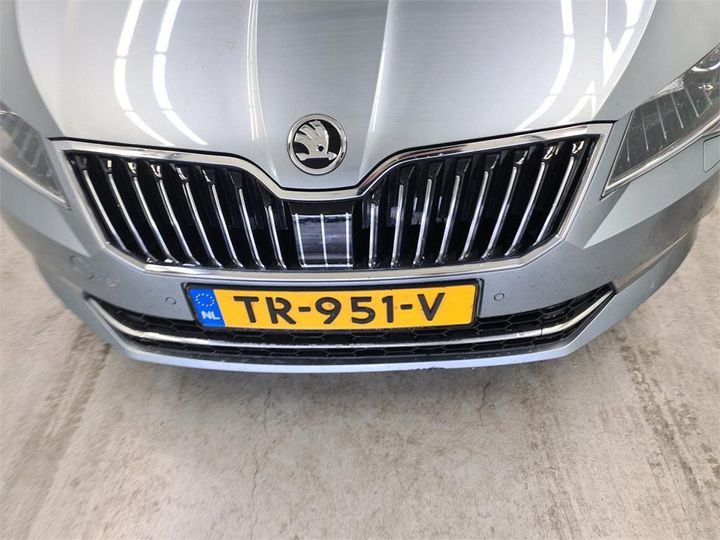 Photo 11 VIN: TMBAG9NP5J7590571 - SKODA SUPERB 