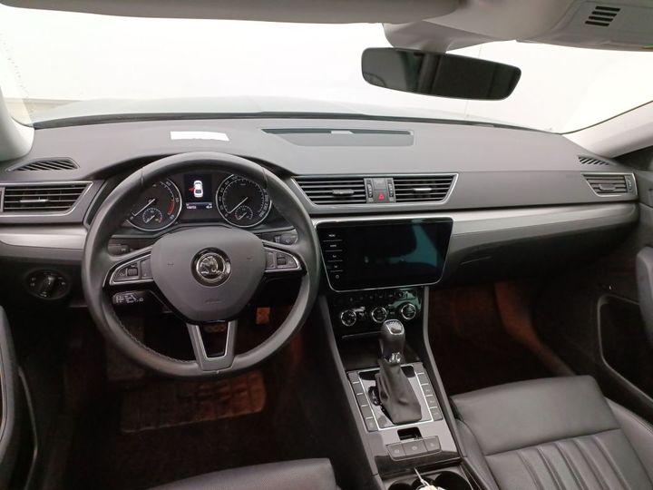 Photo 8 VIN: TMBAG9NP5J7597858 - SKODA SUPERB 