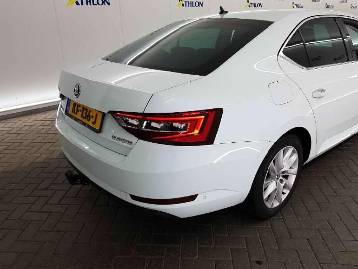 Photo 19 VIN: TMBAG9NP6H7018256 - SKODA SUPERB 