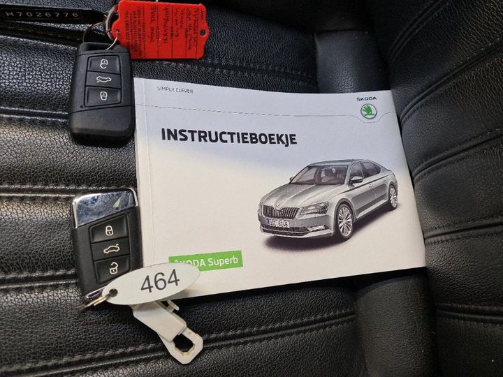 Photo 9 VIN: TMBAG9NP6H7026776 - SKODA SUPERB 