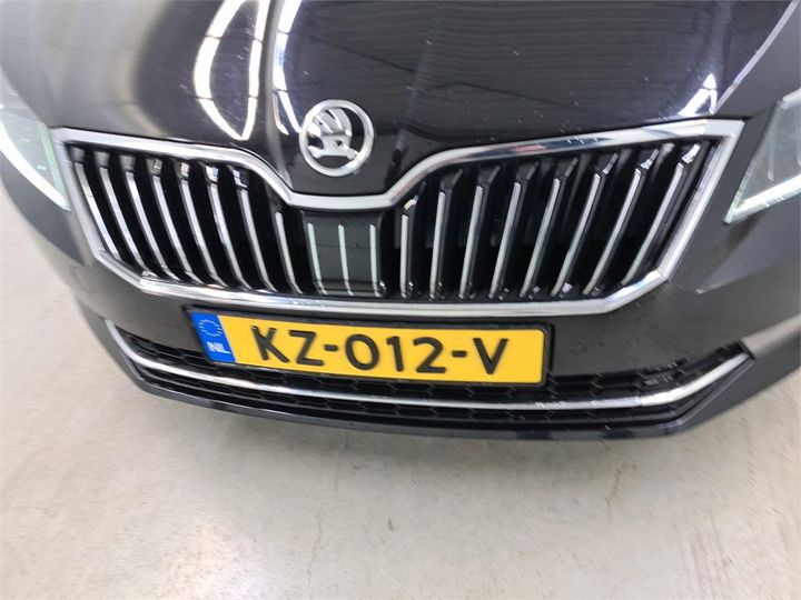 Photo 11 VIN: TMBAG9NP6H7035865 - SKODA SUPERB 